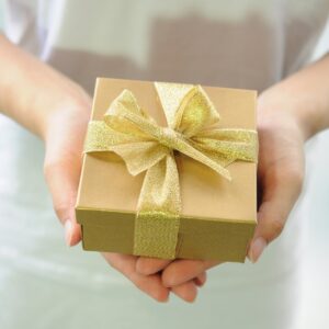 gift box, gifts, packaging box-2458012.jpg